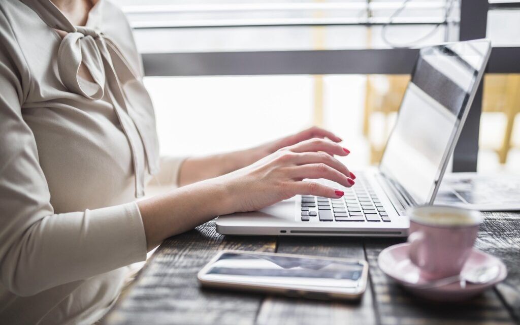 Quel est le « salaire » d&rsquo;une assistante virtuelle en 2026 ?