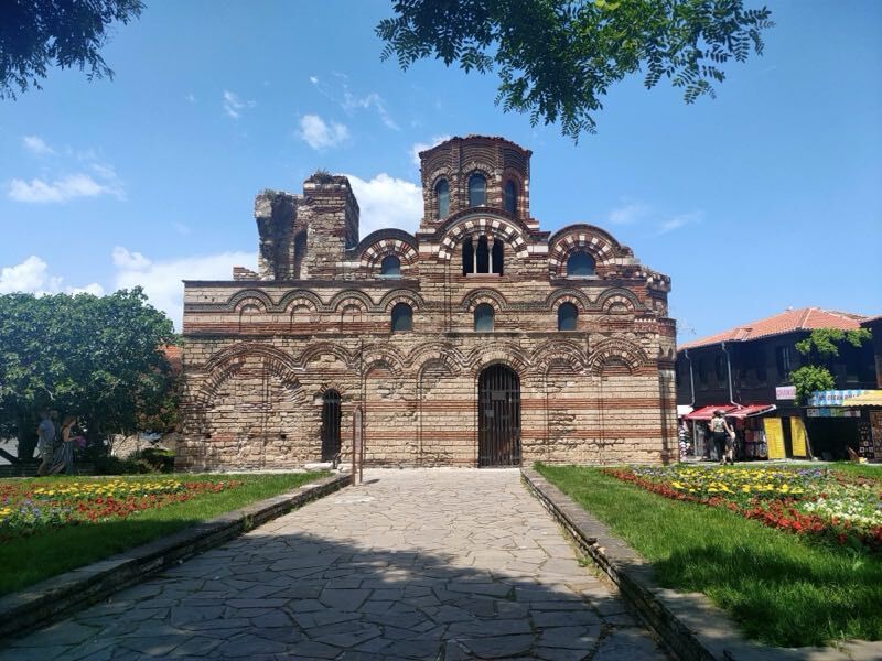 Visiter Nessebar en Bulgarie : escapade entre vieilles pierres et mer Noire